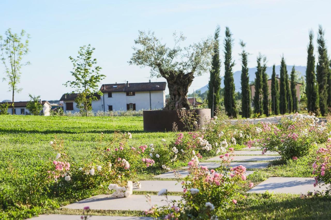 Le Mas Di Laura Hotel Ortonovo Exterior photo